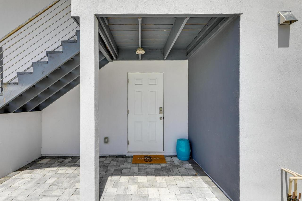 Coastal Sarasota Condo Minutes To Beach! 외부 사진